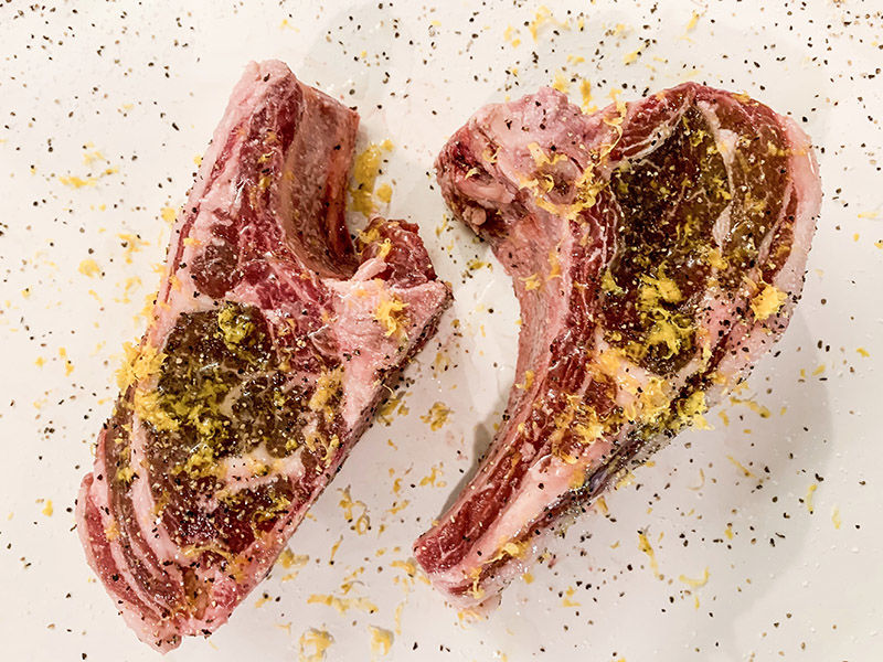 Grilled lamb chops with cucumbers, yogurt and couscous